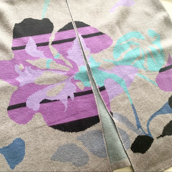 🌸New🌸 Sioni Open Front Long Sweater Top Size Large Gray Floral NWT - Picture 6 of 13